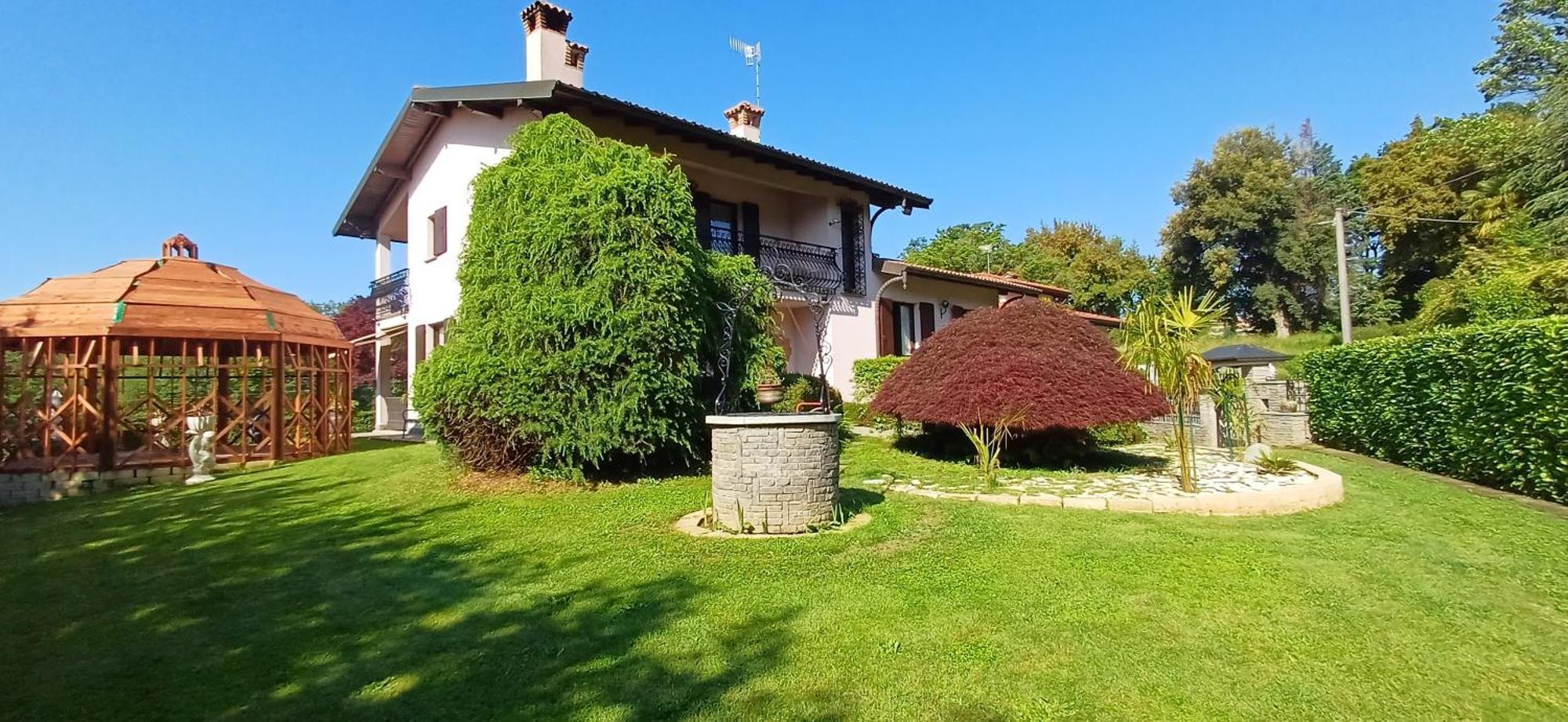 Villa Azalea San Fermo della Battaglia エクステリア 写真